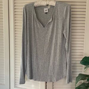 CAbi Heather Gray V-Neck Long Sleeve Tee